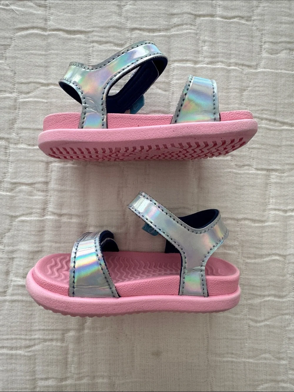 Native Girls Charley Hologram Iridescent Sandal - Princess Pink, Size C4